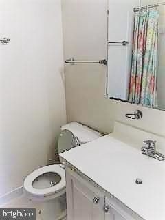 Building Photo - 934 S George Mason Dr