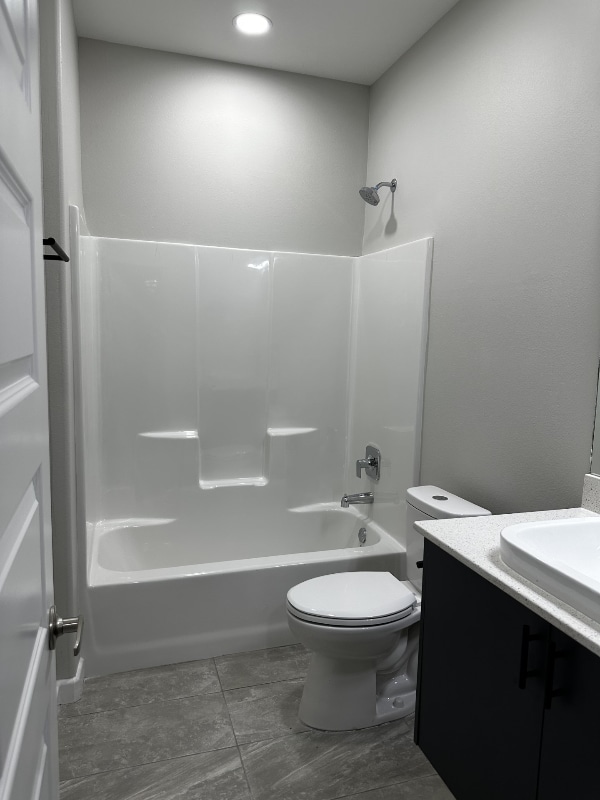 Building Photo - 1002 Sugar Garden Drive