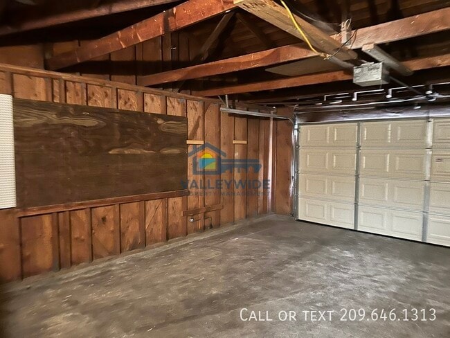 Building Photo - 9523 Cody Way