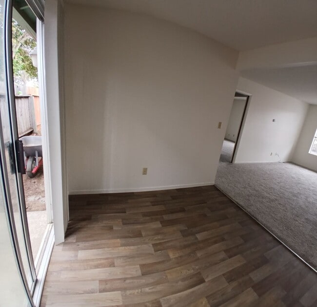 Building Photo - 1060 Santa Ynez Ave