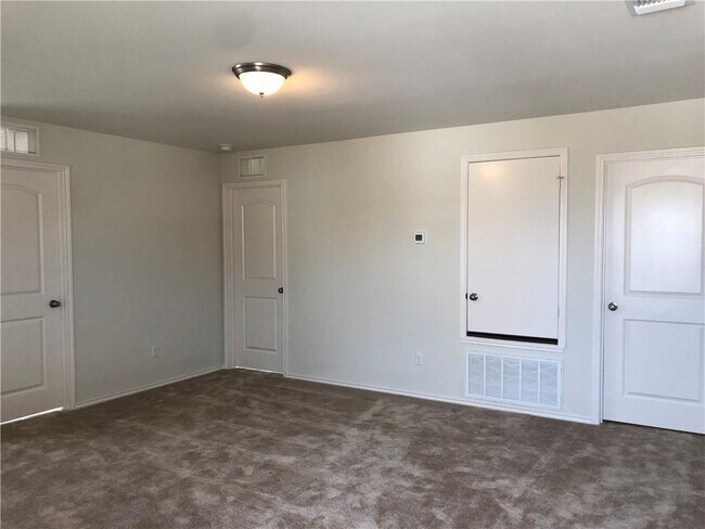 Building Photo - 108 Yellowbark St