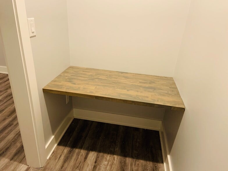 Office nook - 1835 N Pennsylvania St