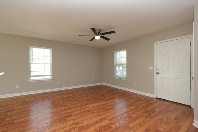 Building Photo - 11539 Stewarts Crossing Dr