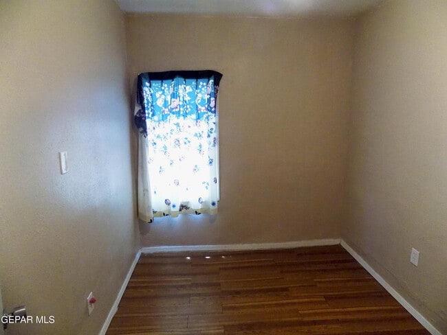 Building Photo - 3609 Sacramento Ave