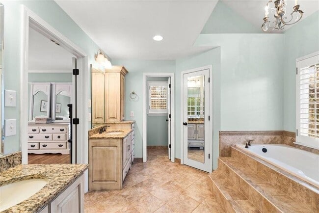 Building Photo - 5082 Sherrer Dr NW