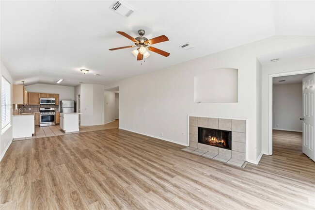 Building Photo - 21219 Somerset Park Ln