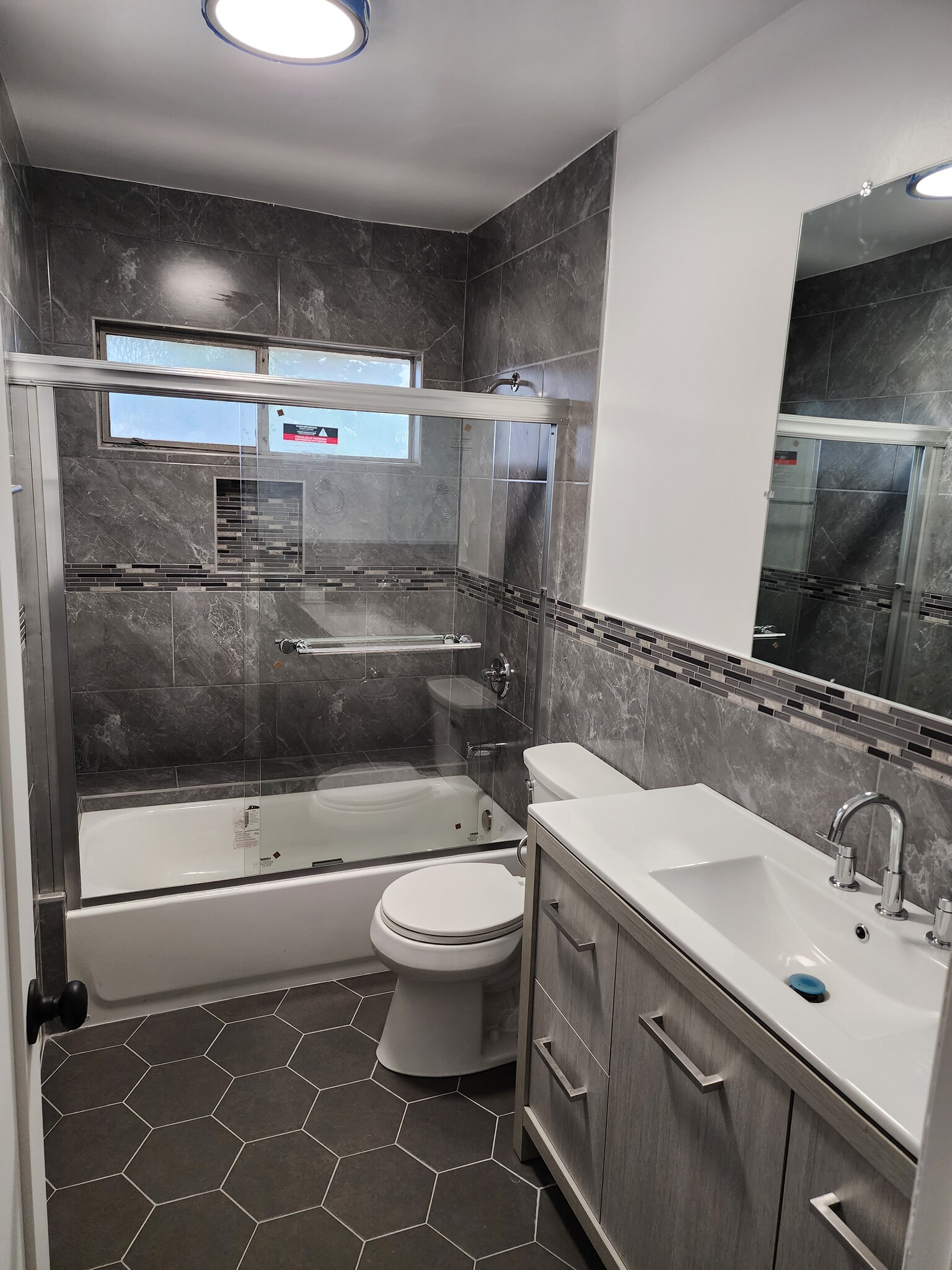 Bathroom #2 - 5014 W 58th Pl