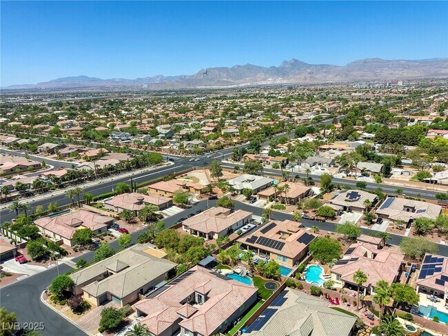 Building Photo - 7286 Mt Kearsarge St