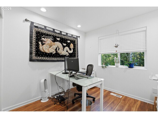 Building Photo - Beautifully Updated 5BR Home with Designer Kitchen, Main-Level Suite & Private Backyard Oasis Nea...
