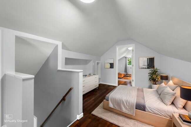 Building Photo - 1327 Euclid Ave