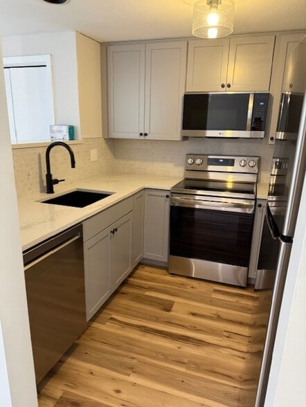 Kitchen - 3 Belmont Ct