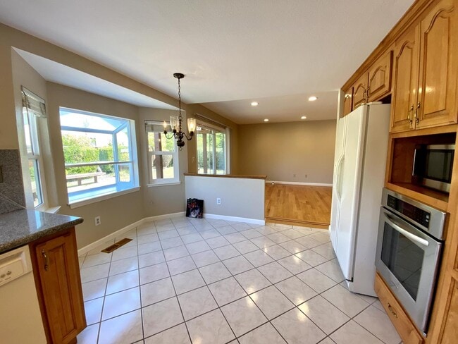 Building Photo - 503 Glasgow Ct