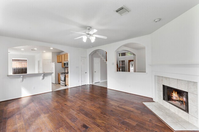 Building Photo - 22012 Royal Timbers Dr