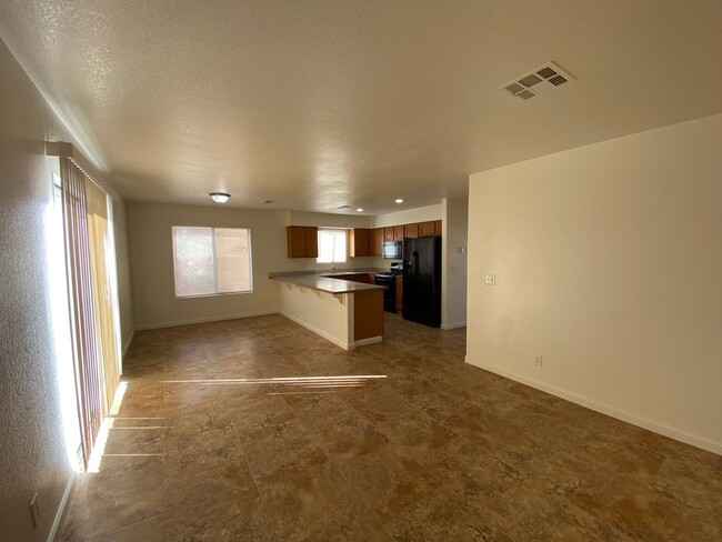 Building Photo - 3-bedroom, 2.5-bathroom, 2-Story 89156