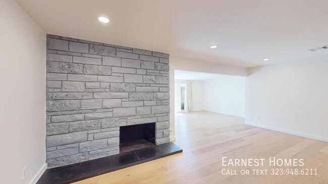 Building Photo - 8551 Wilbur Ave