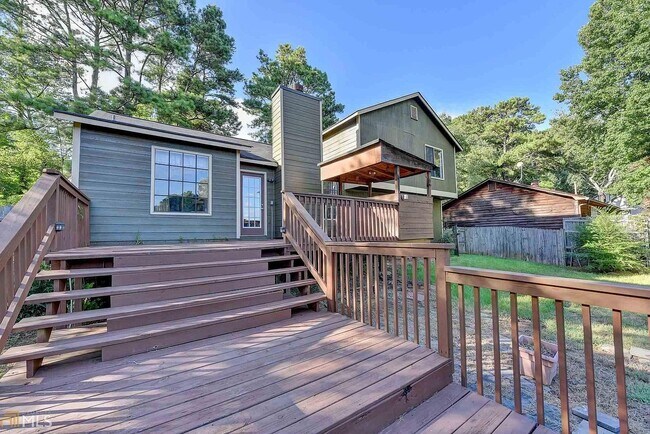 Building Photo - 4068 Buckingham Pl