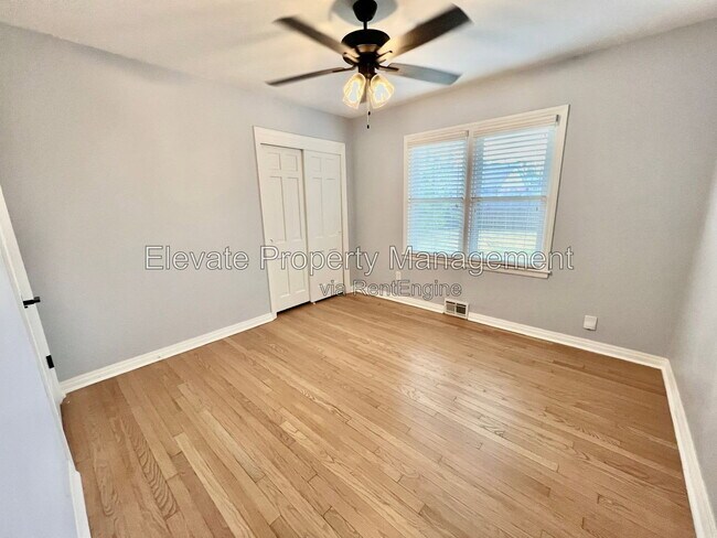 Building Photo - 2924 NW 71st St