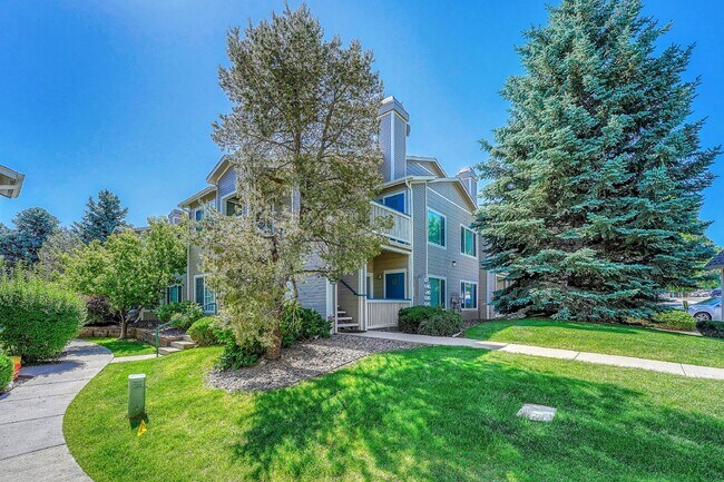 Building Photo - $2,100 - 2-Bed, 2-Bath Condo in Highlands ...