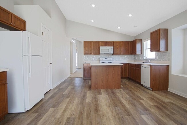 Building Photo - 255 Riggs Cir
