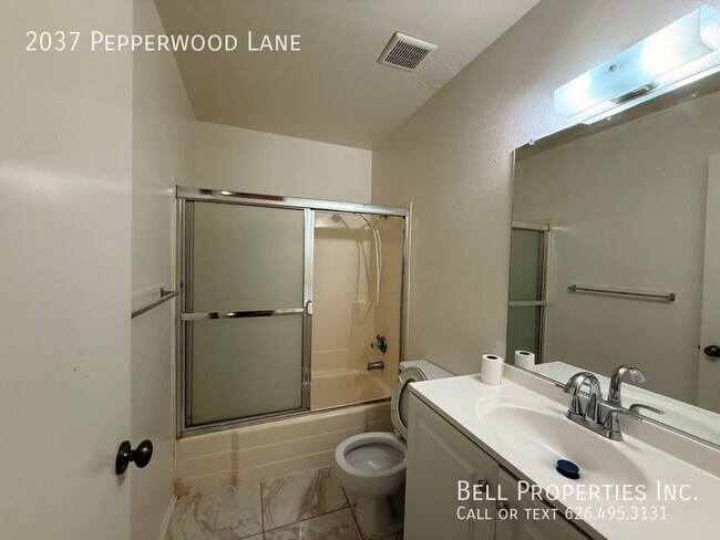Building Photo - 2037 Pepperwood Ln