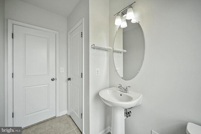 Building Photo - 23493 Adagio Terrace