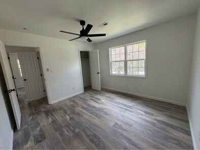 Building Photo - 914 Dooley Ave