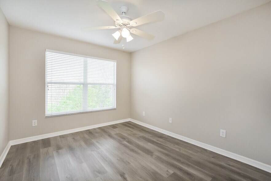 Building Photo - 1304 Travertine Terrace