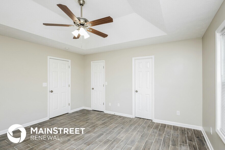 Building Photo - 420 Foxdale Rd