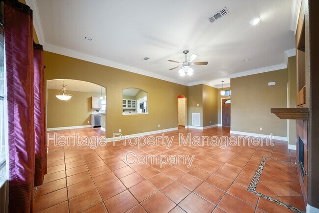 Building Photo - 1214 Sugar Land Dr