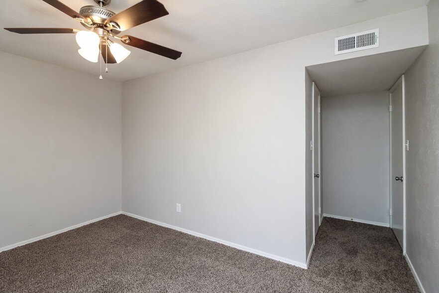 Building Photo - 454 Kenya St