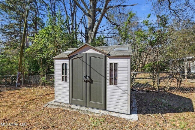 Building Photo - 1206 Arlington St