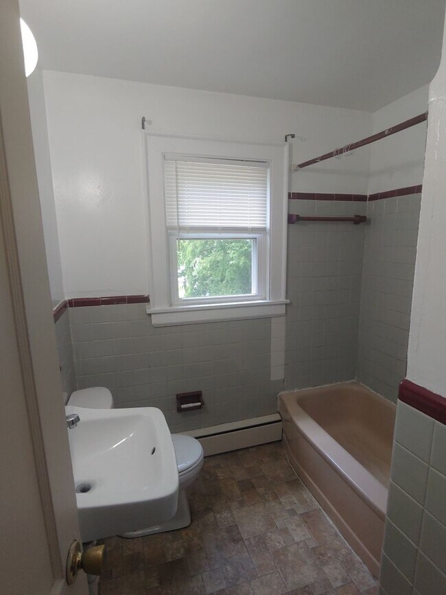 Building Photo - 2541BALLENTINE