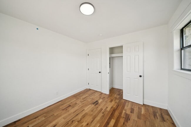 Building Photo - REIMAGINED/LIKE NEW...