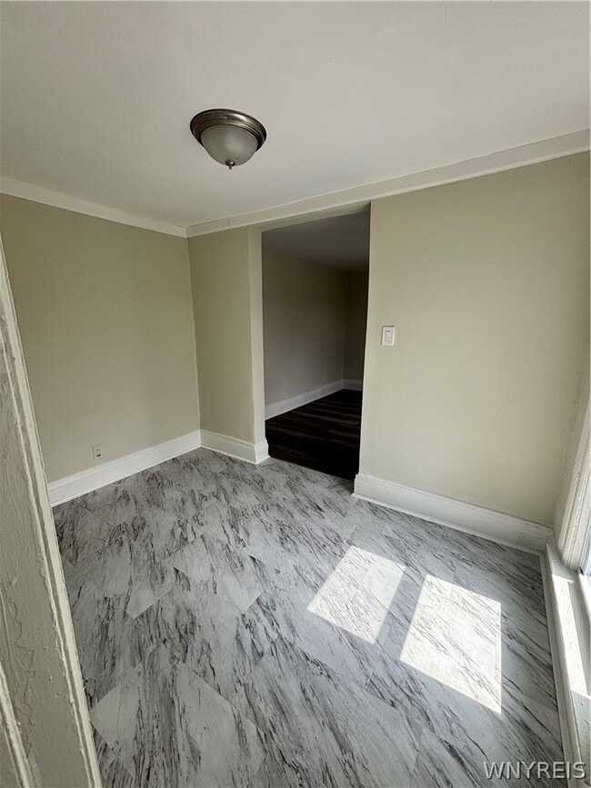 Building Photo - 510 6th St