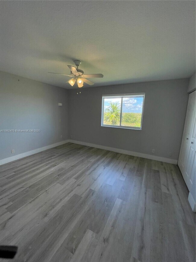 Building Photo - 2469 Cordoba Bend