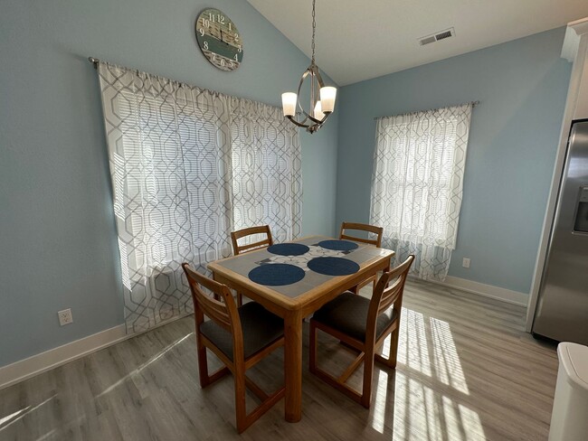 Building Photo - Seasonal Furnished New Home-Colington