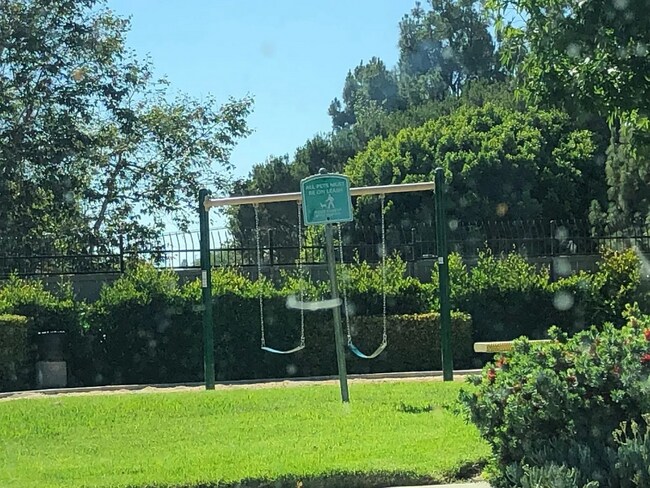 Building Photo - 402 Ferrara Way