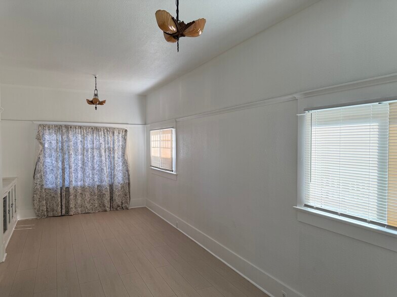 Building Photo - 563 San Francisco Ave