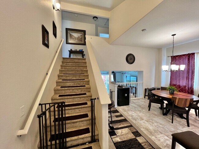 Building Photo - Spacious 4 Bed, 2 1/2 Bath House in Berthoud!