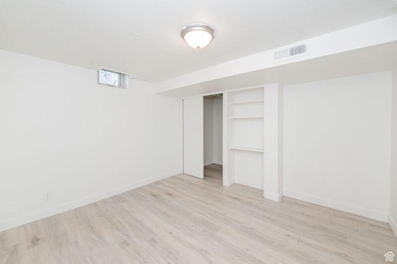 Building Photo - 561 N Beverly Ave