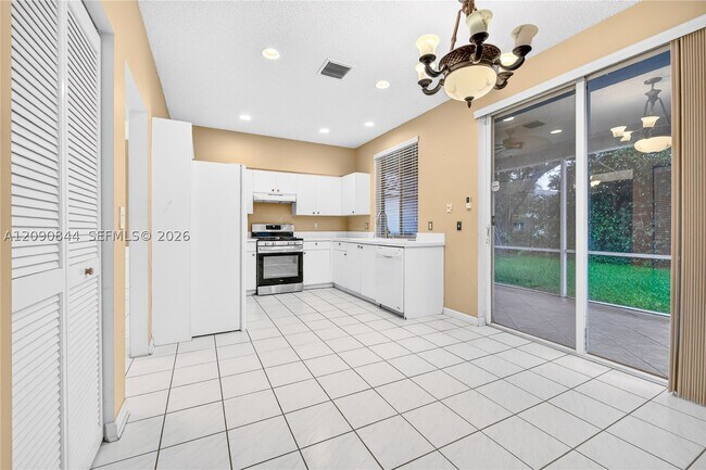 Building Photo - 5868 N Plum Bay Pkwy