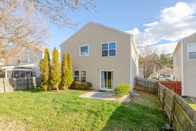 Building Photo - 2826 Skybrook Ln