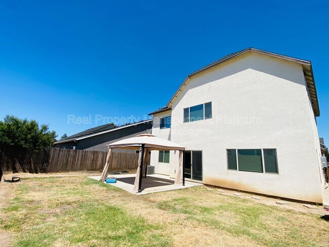 Building Photo - 6162 E Farrin Ave