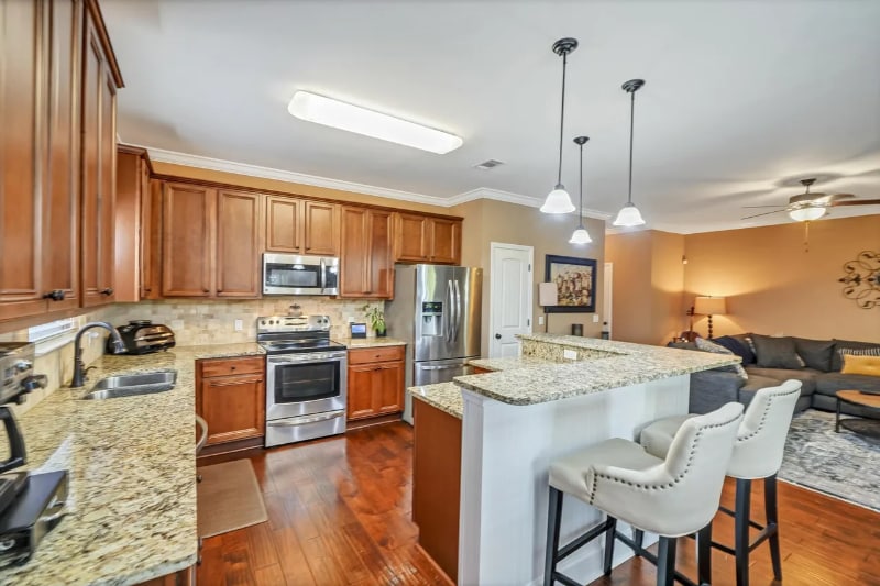 Building Photo - 122 Big Oaks Ln