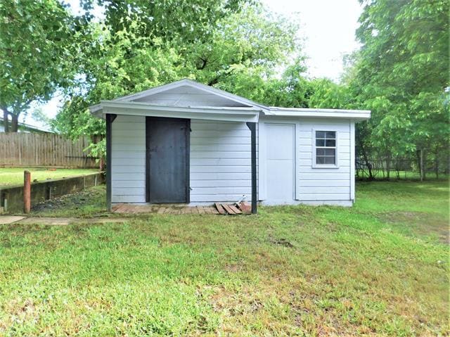 Building Photo - 2412 N Carroll Blvd