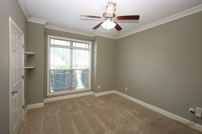 Building Photo - 4634 Amelia Cir