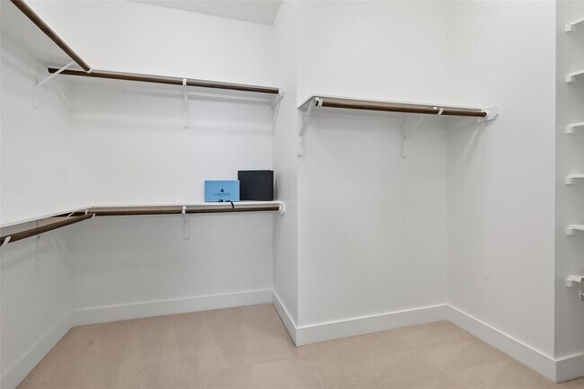 Building Photo - 1508 Beall St