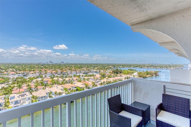 Building Photo - 1500 S Ocean Dr