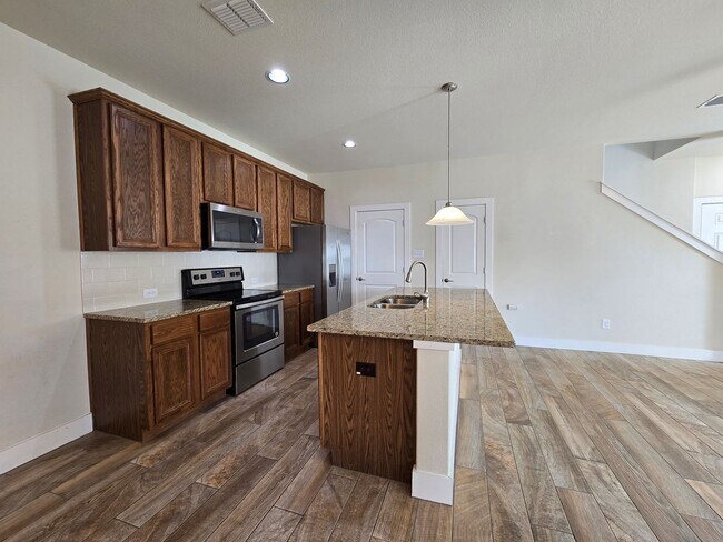 Building Photo - 727 Gristmill Dr