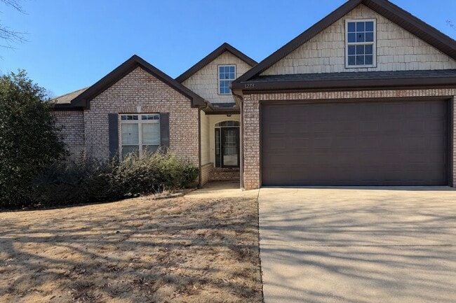 Building Photo - Well Maintained One Level Home in Gardens at Gatewood